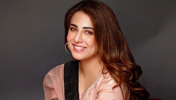 Ushna Shah takes a dig on naysayers brutally mocking her English accent 