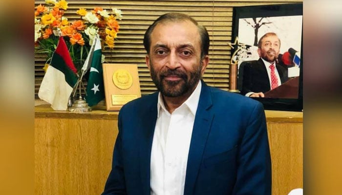 پی سی بی کراچی کے کرکٹرز سے ناانصافی بند کرے، فاروق ستار