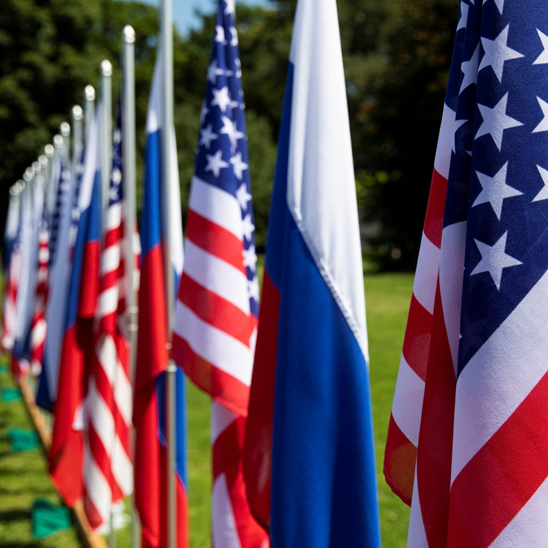یوکرین بارڈر پر کشیدگی: روس، امریکا کے درمیان آج پھر مذاکرات ہونگے