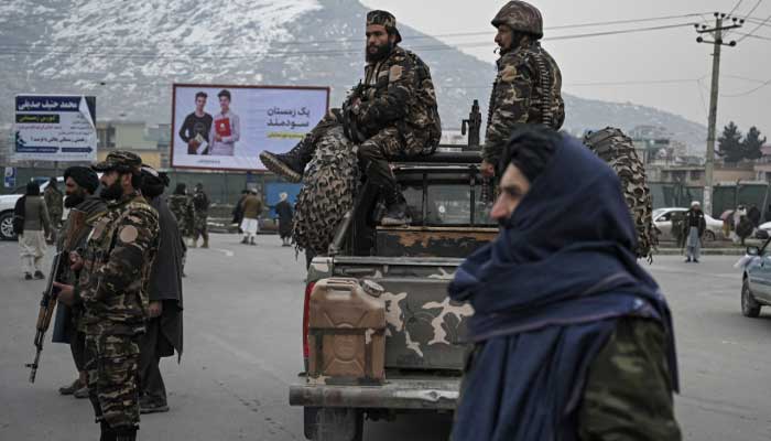 بلخ میں طالبان اور قومی مزاحمتی فرنٹ کے جنگجوؤں کے درمیان جھڑپ