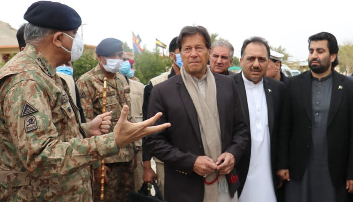 دورہ نوشکی، وزیراعظم، آرمی چیف کو سیکیورٹی صورتحال پر تفصیلی بریفنگ