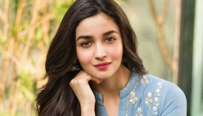 شاید ہمیشہ فلم میں اداکاری نہ کروں: عالیہ بھٹ
