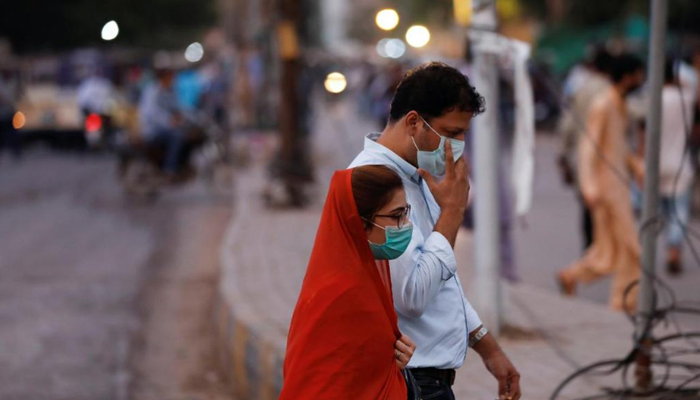 ملک غلط سمت میں جارہا ہے، 45 فیصد پاکستانی