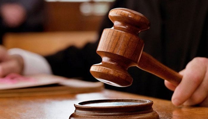 مرحوم شوہر کی جگہ نوکری پر رکھی جانے والی خاتون کو دوبارہ شادی پر برخاست کرنے کا اقدام کالعدم