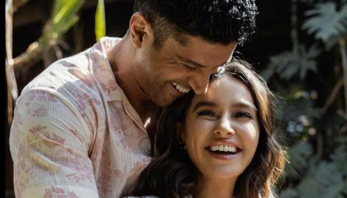 Shibani Dandekar alters her IG profile post marriage: See