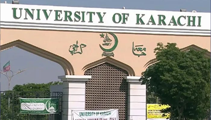 پروفیسر مقصود انصاری کو نیا رجسٹرار مقرر کیے جانے کا باقاعدہ نوٹیفکیشن جاری کردیاگیا ہے۔