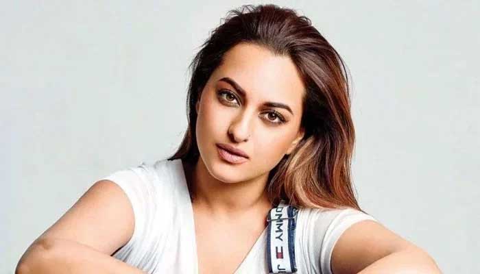 Non-bailable warrants issued against Sonakshi Sinha