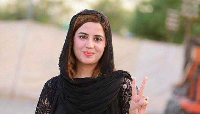 زرتاج گل نے بھارتی اداکار کو اپنا دیوانہ بنا لیا