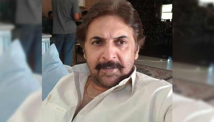 موجودہ سیاسی صورتحال پر قیصر خان نظامانی کا مداحوں کو مشورہ