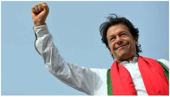 برطرفی کے بعد بھی عمران خان کی مقبولیت برقرار