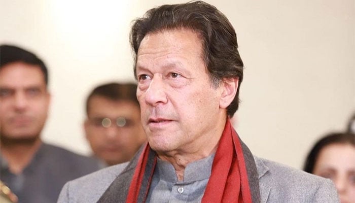 عمران خان  کا پشاور جلسے میں شرکت کرنے والوں کا شکریہ