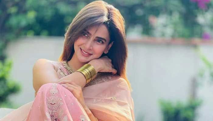 Saba Qamar admits being in love with someone, name undisclosed 