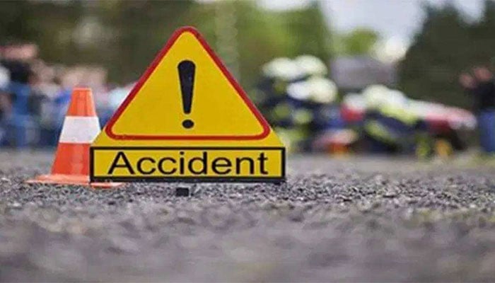 پاک افغان شاہراہ پر ٹریفک حادثہ، 4 جاں بحق، 8 زخمی
