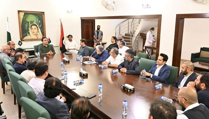 بلاول بھٹو کی ہدایت پر سندھ حکومت نے تاجر برادری کے مسائل حل کرنے کیلئے رابطہ کمیٹی بنادی