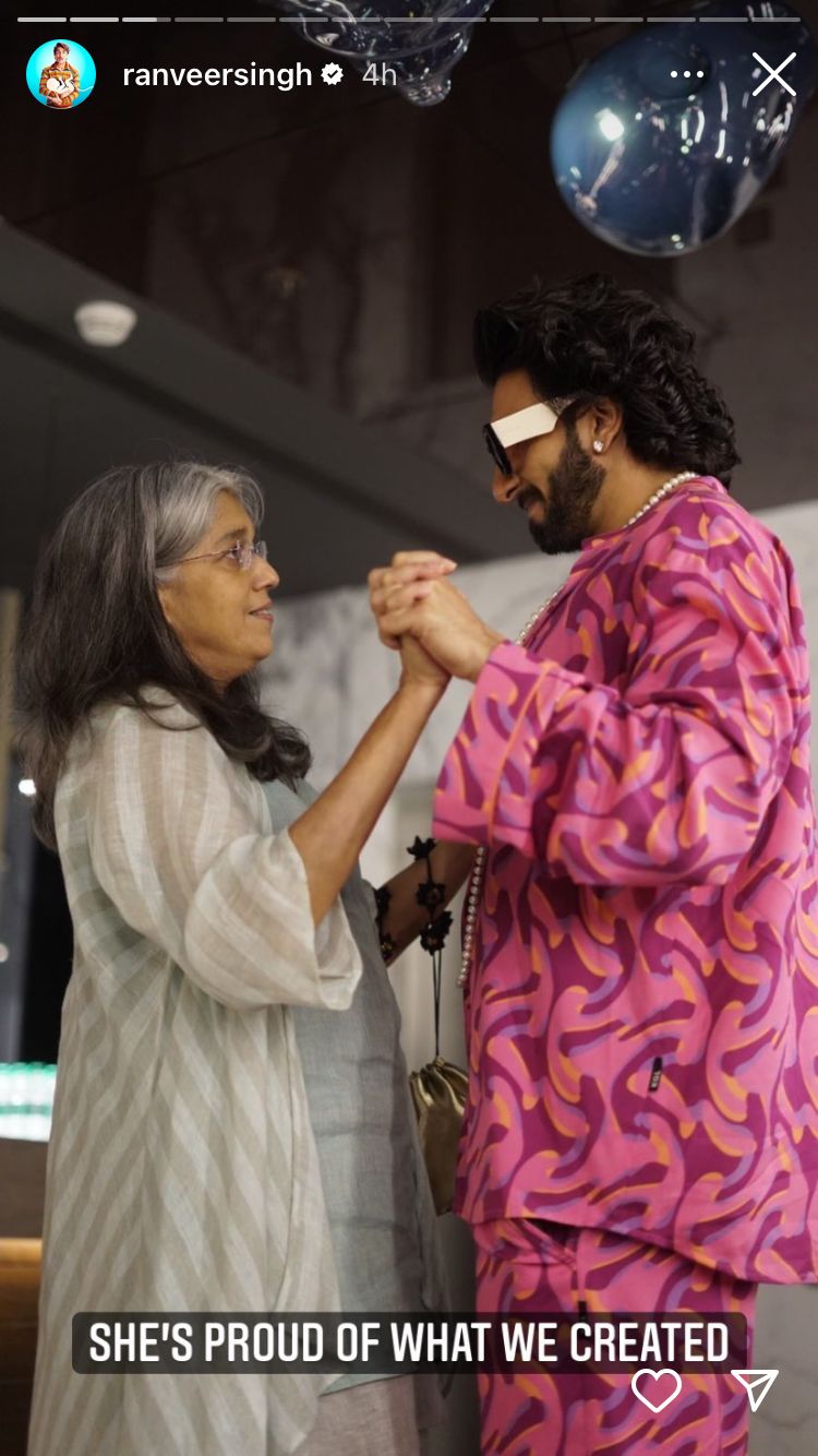 Ranveer Singh hugs Ratna Pathak, calls her 'legendary thespian' 