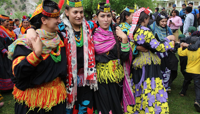 وادی کیلاش میں کیلاش قبیلے کا مذہبی تہوار شروع