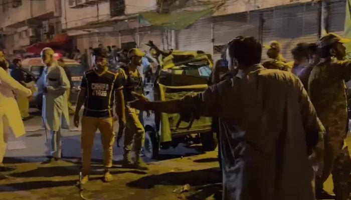 کراچی دھماکے میں استعمال کی گئی موٹرسائیکل کا پتا چل گیا