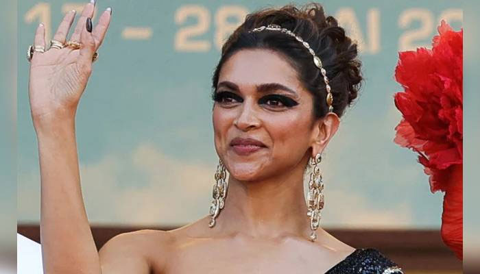 Deepika Padukone opens up about her meeting with fellow jurors 