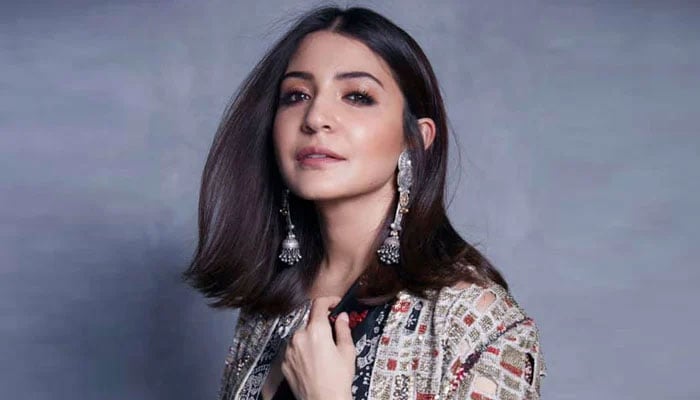 Anushka Sharma fulfils her sweet tooth with THIS delicacy 