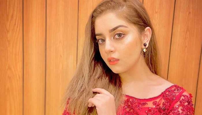 Alizeh Shah called 'anorexic' on latest skinny clicks: See