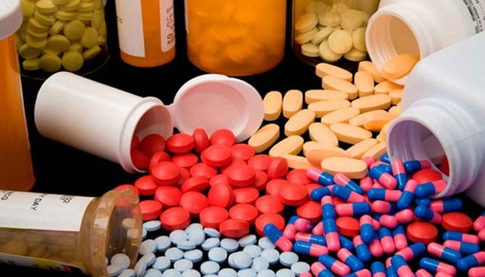 عالمی سطح پر دواؤں کے خام مال کی قیمت میں بھی بے تحاشہ اضافہ ہوا ہے۔