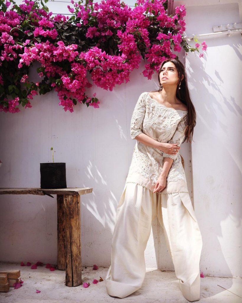 Mahira Khan's ivory outfit costs bomb amount, fans react 