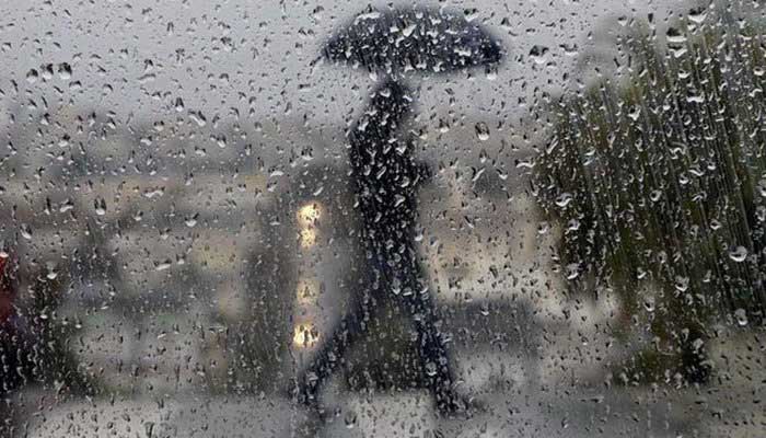 کراچی میں بارش کا پہلا اسپیل، سب سے زیادہ ناظم آباد میں 38 ملی میٹر ریکارڈ
