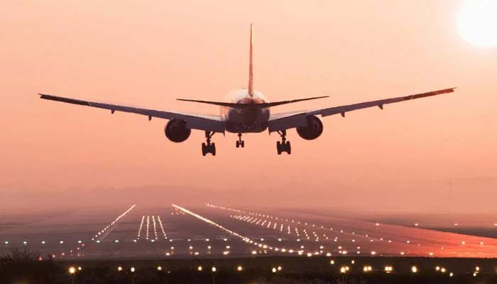 نوابشاہ اتاری گئی پرواز میں فنی خرابی، 170 مسافر پریشان