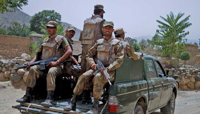 ڈیرہ اسماعیل خان: سیکیورٹی فورسز نے دو دہشت گردوں کو ہلاک کردیا