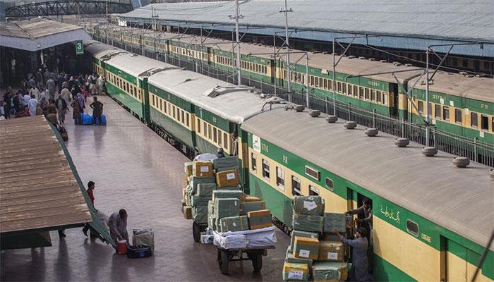 دوران سفر خواتین کی حفاظت کیلئے پاکستان ریلوے کی ایپ متعارف