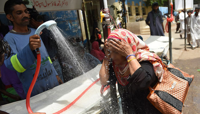 بالائی سندھ، جنوبی پنجاب میں آج شدید گرمی ہوگی