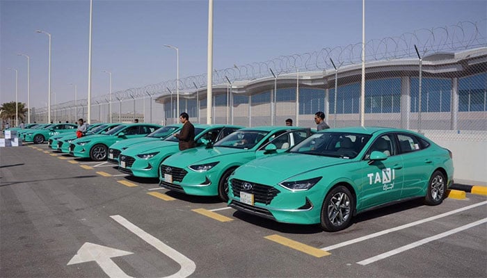 پاکستانی ٹیکسی ڈرائیور نے سعودی عرب میں ایمانداری کی مثال قائم کردی
