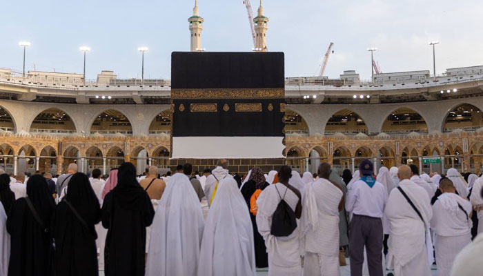 مسجدالحرام اور مسجد نبوی میں عید کی نماز ادا کر دی گئی