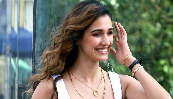 Disha Patani sets her oomph quotient on fire in a brown dress: See