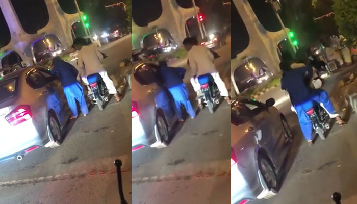 Karachi, the incident of motorcycle-riding suspects at the Tin Talwar signal, a brave citizen made a video