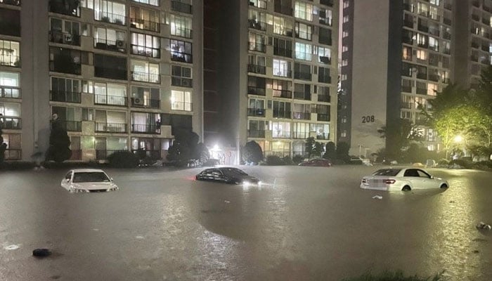جنوبی کوریا: سیئول میں ریکارڈ بارش سے سیلابی صورتحال، 8 افراد ہلاک