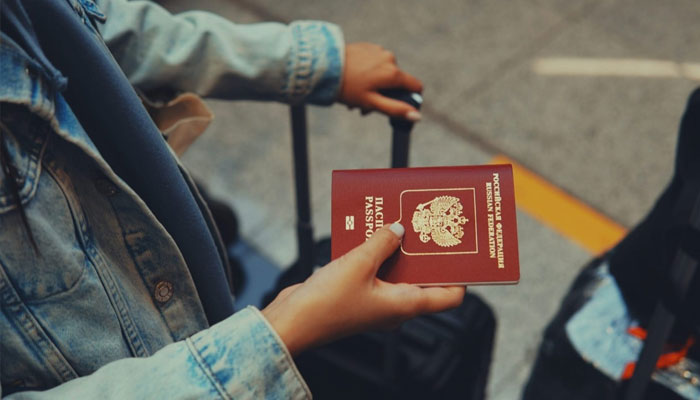 یورپی یونین میں روسیوں کا داخلہ بند کرنے کیلئے ویزا پابندی عائد کرنے کی تجویز