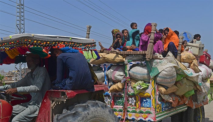 کراچی سے اندرون ملک جانے والی بھاری گاڑیوں کا داخلہ بند