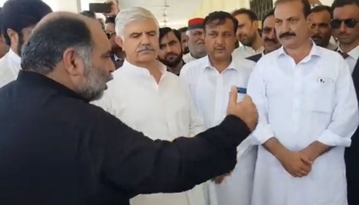 پی ٹی آئی کے فضل محمد نے 70 فیصد سیلاب متاثرین کو جعلی قرار دیدیا