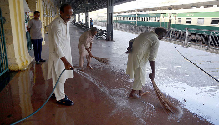 It is not possible to run passenger trains in Sindh, Balochistan, railway spokesperson 1 It is not possible to run passenger trains in Sindh, Balochistan, railway spokesperson