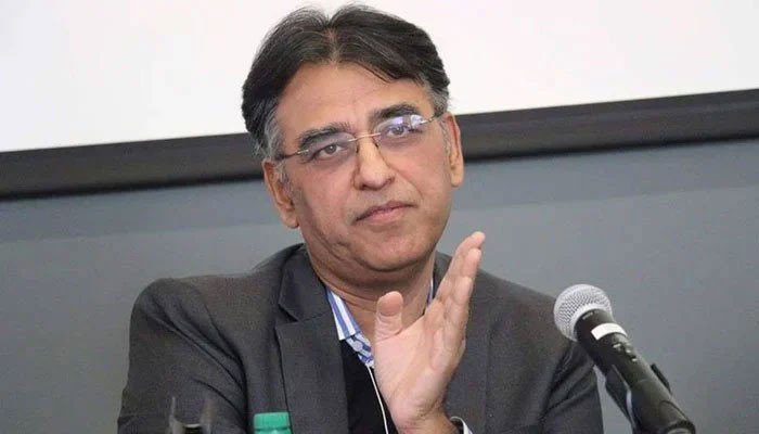 Confronting Imran Khan in politics is not difficult but impossible: Asad Umar