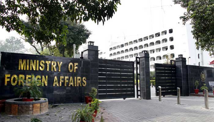 Summons of the Indian Comptroller of Affairs in the Ministry of Foreign Affairs, protests regarding the burial of Syed Ali Geelani 1 Summons of the Indian Comptroller of Affairs in the Ministry of Foreign Affairs, protests regarding the burial of Syed Ali Geelani