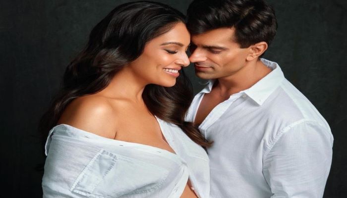 Bipasha Basu reacts to trolls on flaunting baby bumps