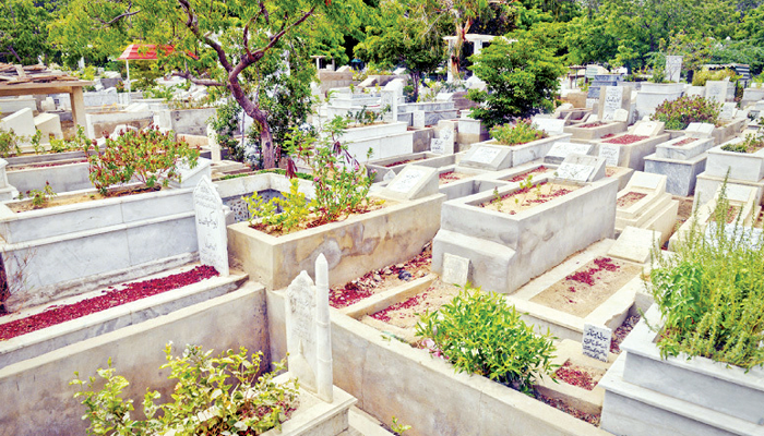 کراچی کے قبرستان