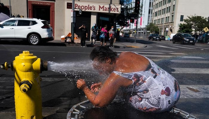A severe heat wave continues in California, USA
