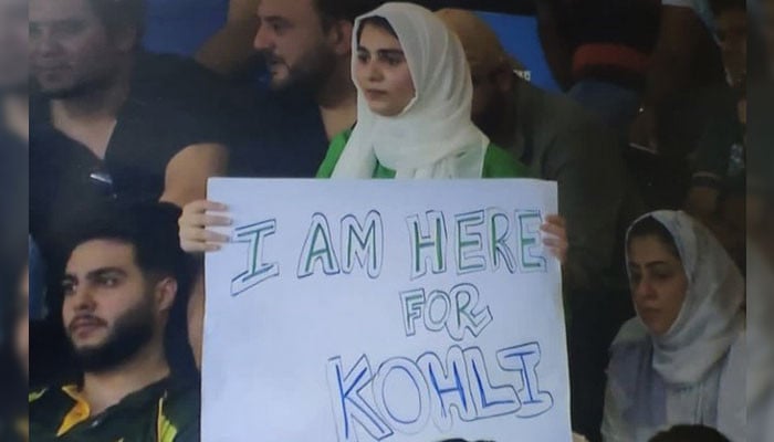 Discussions of Kohli’s Pakistani fans on social media