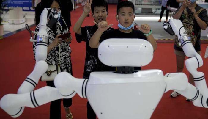 اے آئی ٹیکنالوجی کی مدد سے روبوٹ کو لطائف پر ہنسنے کی تربیت