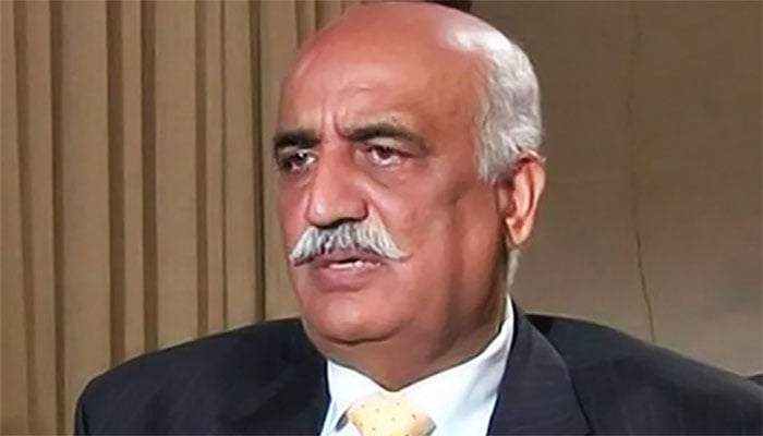 Flood victims blocked the way of Federal Minister Khursheed Shah in Pannu Aqil