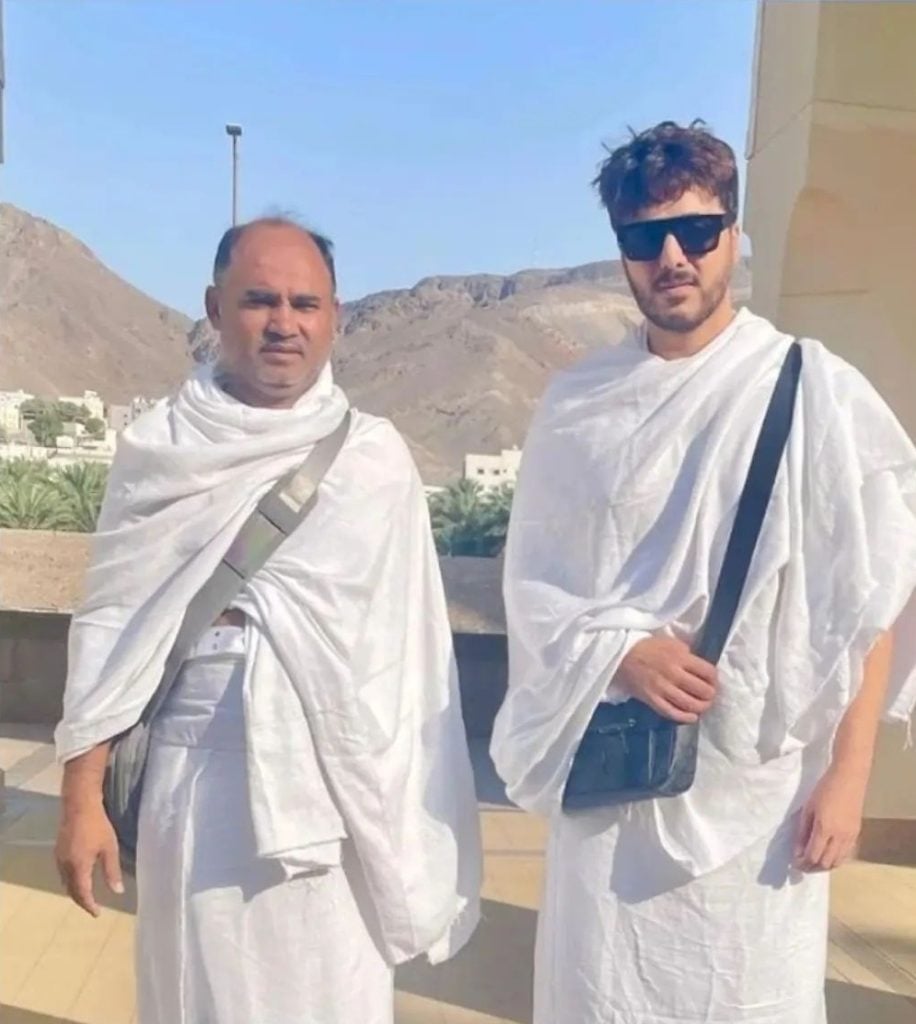 Ahsan Khan drops a peek into his Umrah 