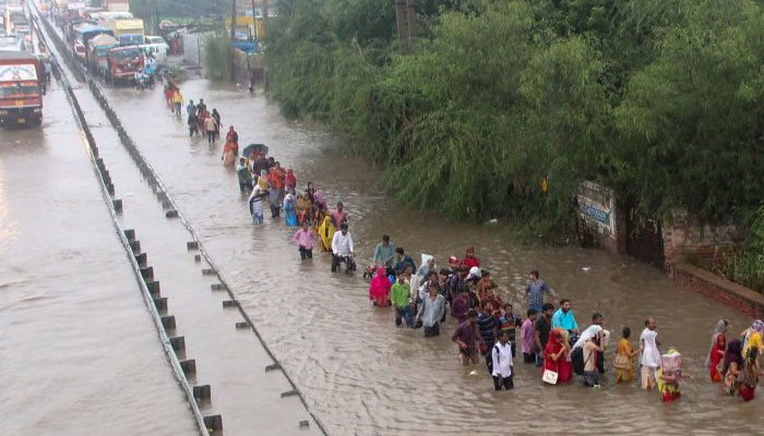 اتر پردیش میں بارشیں، حادثات میں 13 افراد ہلاک